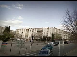 Arles (13) : visite de la cité "Griffeuille"