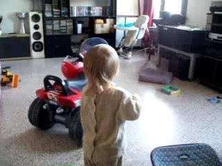 Tom :guitare et fou rire