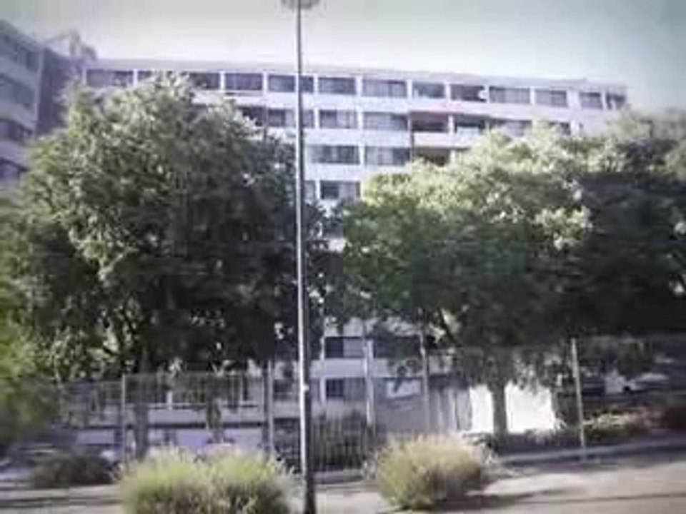 Béziers (34) : visite de la cité "La Devèze"