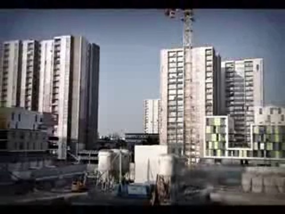 Bobigny (93) : visite de la cité "Karl Max"