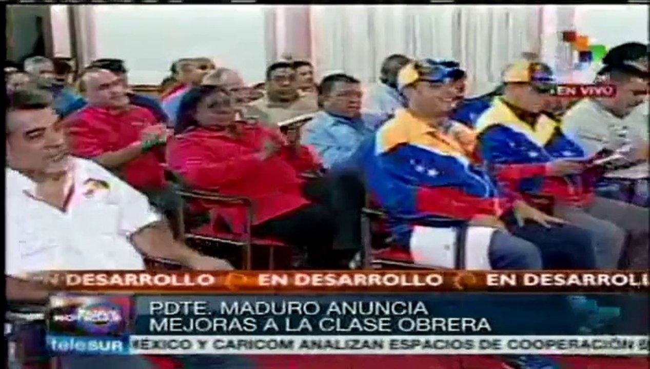 Maduro firma decreto que cambiará nombre del Ministerio del Trabajo