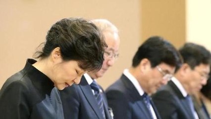 S Korea leader apologises over ferry disaster