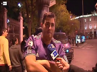 Los madridistas celebran en Cibeles el pase a la final de la Champions