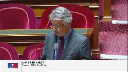 Centralisation de la délivrance des permis de conduire : "Dans certains départements, cela peut faire perdre trois heures en transports !"