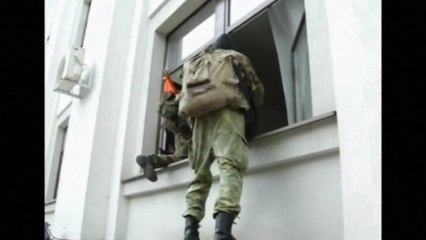 Ukraine separatists seize second provincial capital, fire on police