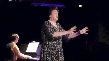 MADAME RAYMONDE "La poésie fou l'camp Villon "