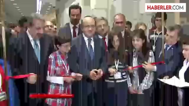 Bakan Işık, Matematik Sergisinin Açılışına Katıldı