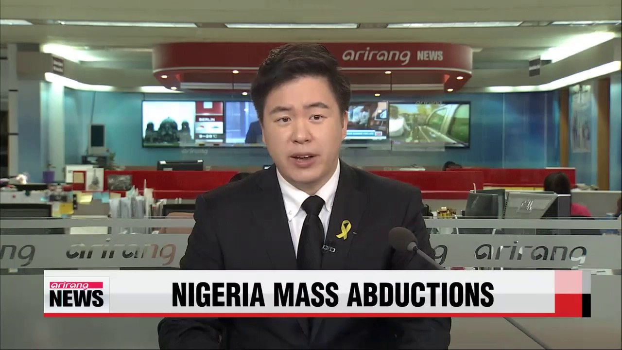 Kidnapped Nigerian school girls taken out of country reports