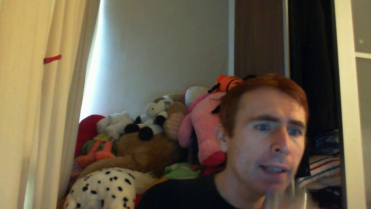 Wiwi égratigne "invisible light" des Scissor Sisters