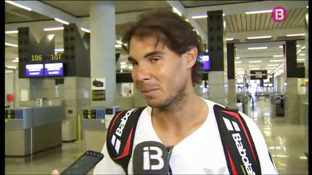 Rafael Nadal at the Palma Airport on his way to Madrid, May 1, 2014