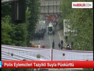 Polis Eylemcileri Tazyikli Suyla Püskürttü