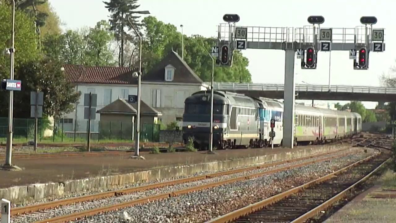 CORAIL EN GARE DE SAINTES