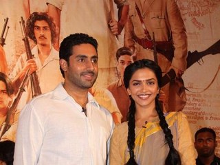 Bollywood Babe Deepika Padukone in Saree at the Audio release of Bollywood Movie Khelein Hum Jee Jaan Sey