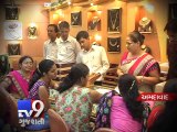 Discounts, gifts on offer to lure buyers on Akshaya Tritiya, Ahmedabad - Tv9 Gujarati