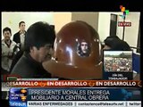 Bolivia: pdte. Morales entrega mobiliario y vehículos a Central Obrera