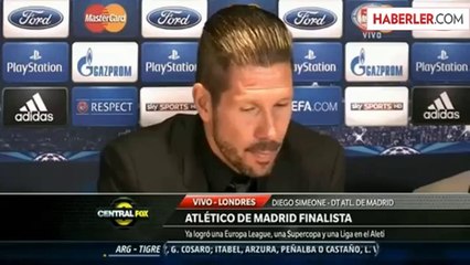 Diego Simeone'den Futbolcularının Annesine Kutlama