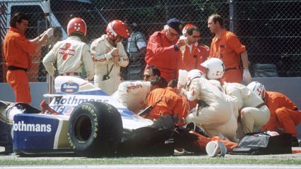 下载视频: Imola, Ratzenberger e Senna uniti nella memoria