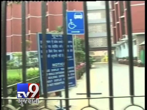 Two FIRs filed against Modi for selfie with party symbol, speech - Tv9 Gujarati