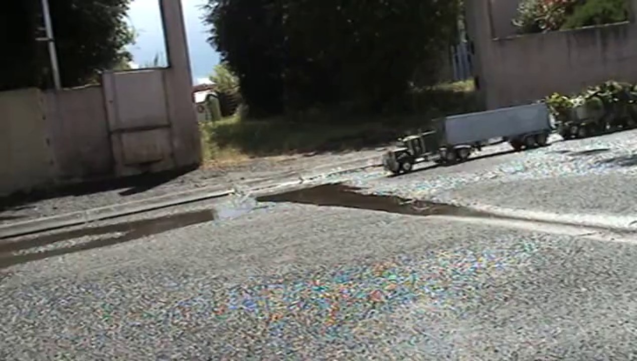 ROADTRAIN