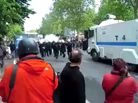 1 Mayıs Barbaros Bulvarı polis müdahalesi