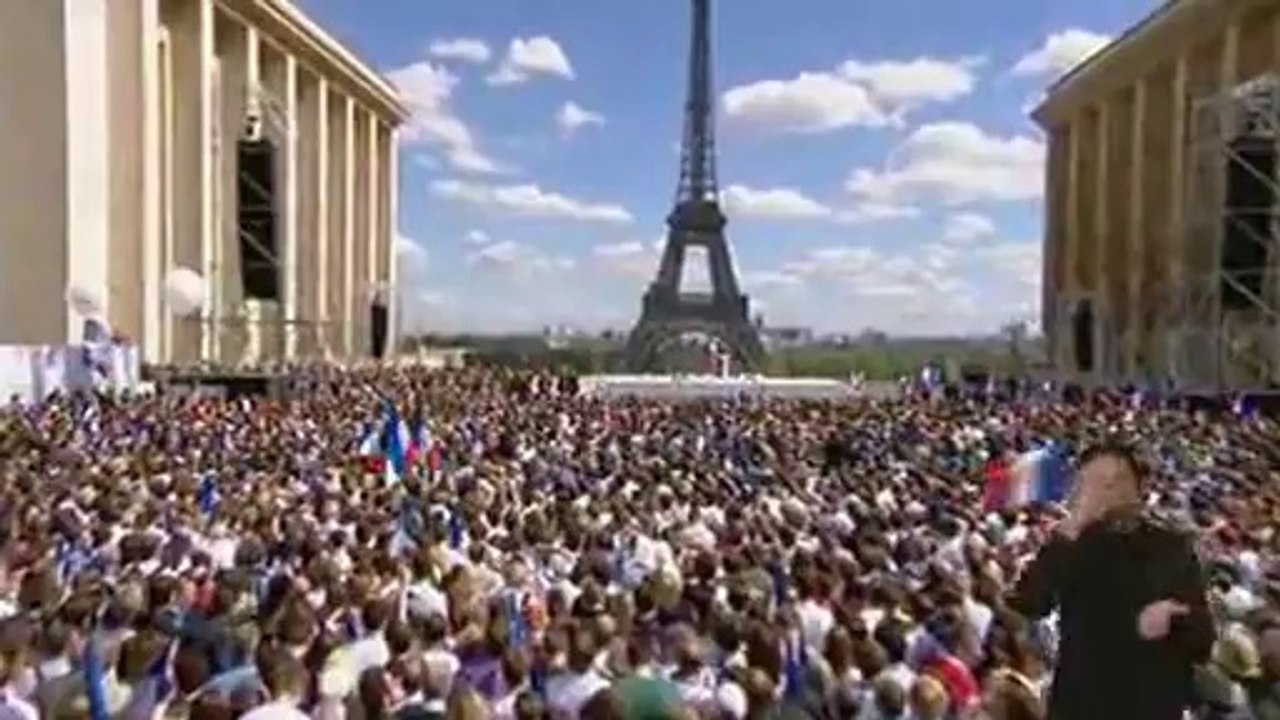 "Matraquer fiscalement les classes moyennes pour payer une folie dépensière ce serait briser pour longtemps le rêve de la France qui travaille" Nicolas Sarkozy, 1er mai 2012, Trocadéro