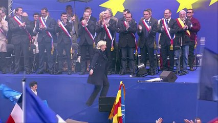 1er mai: le Front national défile contre l'Europe de Bruxelles