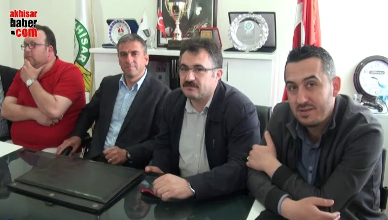 Akhisar Belediyespor Teknik Direktörü Hamzaoğlu İstifa Etti