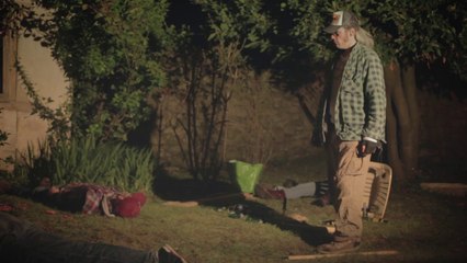 Skin-A-Buck - Skin A Buck With A Chainsaw