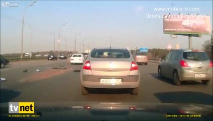 LPG'li Aracın Tüpü Seyir Halindeyken Böyle Patladı !