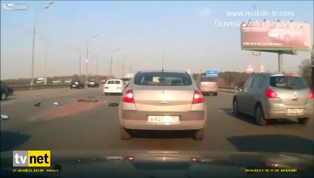 LPG'li Aracın Tüpü Seyir Halindeyken Böyle Patladı !
