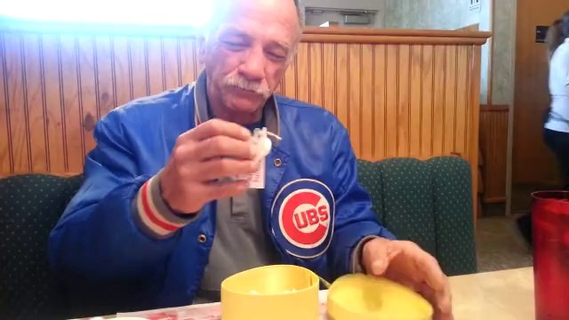 Dede Olacağını Öğrenen Adamın Gülümseten Tepkisi