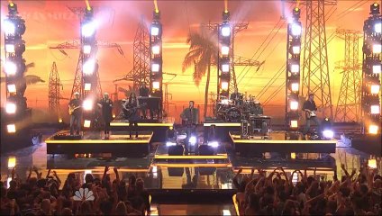 Blake Shelton Performs - iHeartRadio Music Awards 2014