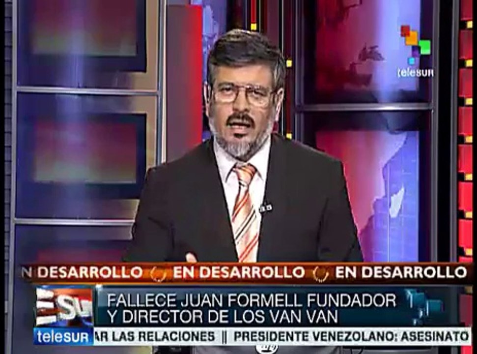 Muere músico cubano Juan Formell, fundador y director de Los Van Van