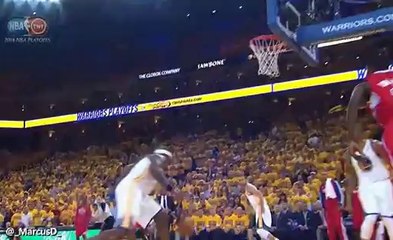 Glen Davis pète le genou de Jermaine O'Neal