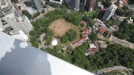 Base Jumper Sean Chuma at the KL Tower