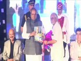 Kapil Sharma, Farhan Akhtar get Dadasaheb Phalke Awards - IANS India Videos