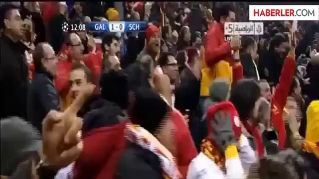 Galatasaray, Burak Yılmaz'ın Sözleşmesini 2 Yıl Daha Uzattı