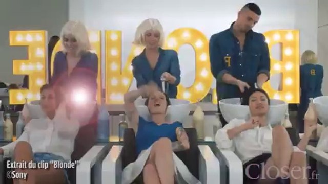 Clip Buzz : Alizée accompagnée de sa fille Annily dans Blonde