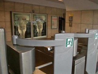 Bousculade mortelle du RER B: un homme s'est livré à la police - 03/05