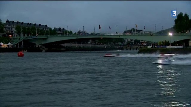 Rouen : les 24 heures motonautiques, ambiance nuit