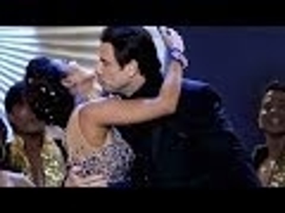 John Travolta Kisses Priyanka Chopra video Dailymotion