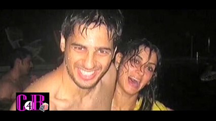 Actor Siddharth Malhotra Masti with Girlfriend in Swimming Pool !