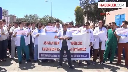 Mersin'de Asistan Hekimler Eylem Yaptı