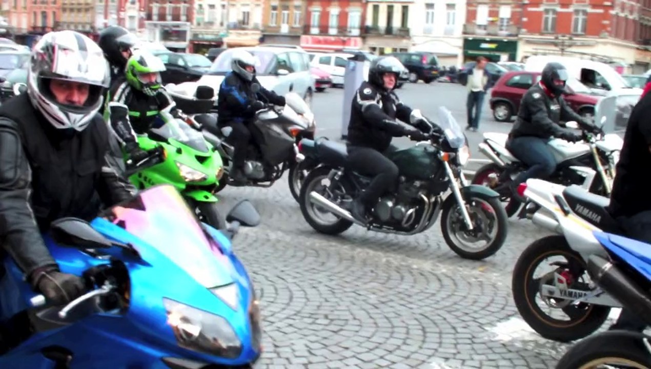 Une balade moto à cambrai en faveur des restos du coeur