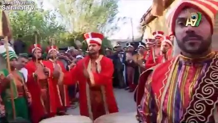 Şeyh Nazım Kıbrisi Hazretleri, Mehter Ordu Marşı dinlerken