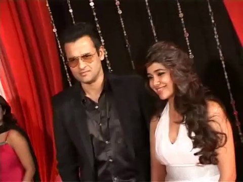 Bollywood Babe Narayani Shastri looks Cute & Hot at the Zee Rishtey Awards 2010