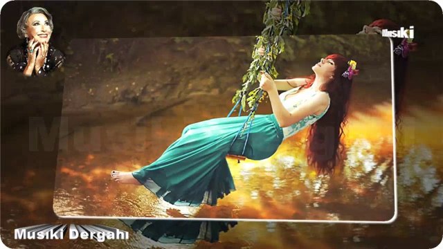 Müzeyyen Senar ♫ Avuçlarımda hâlâ sıcaklığın var inan.HD