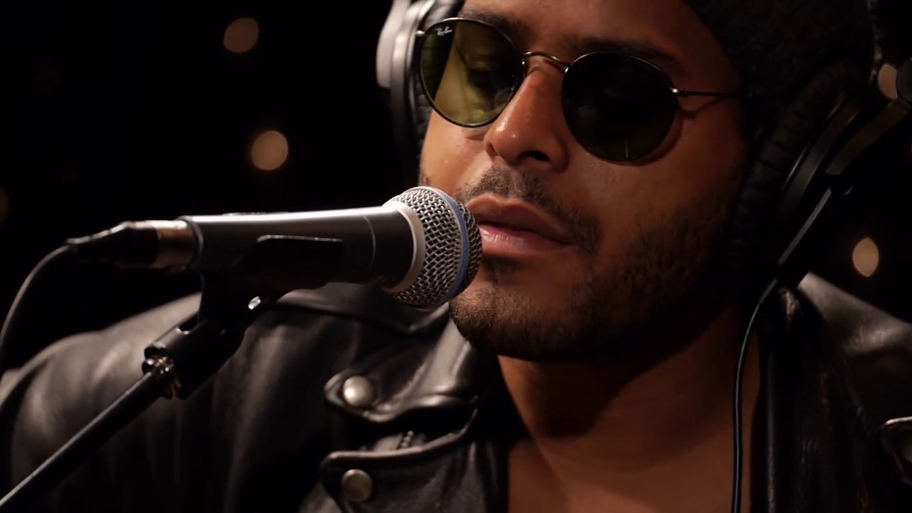 Twin Shadow - Five Seconds (Seattle, 01/04/2014)