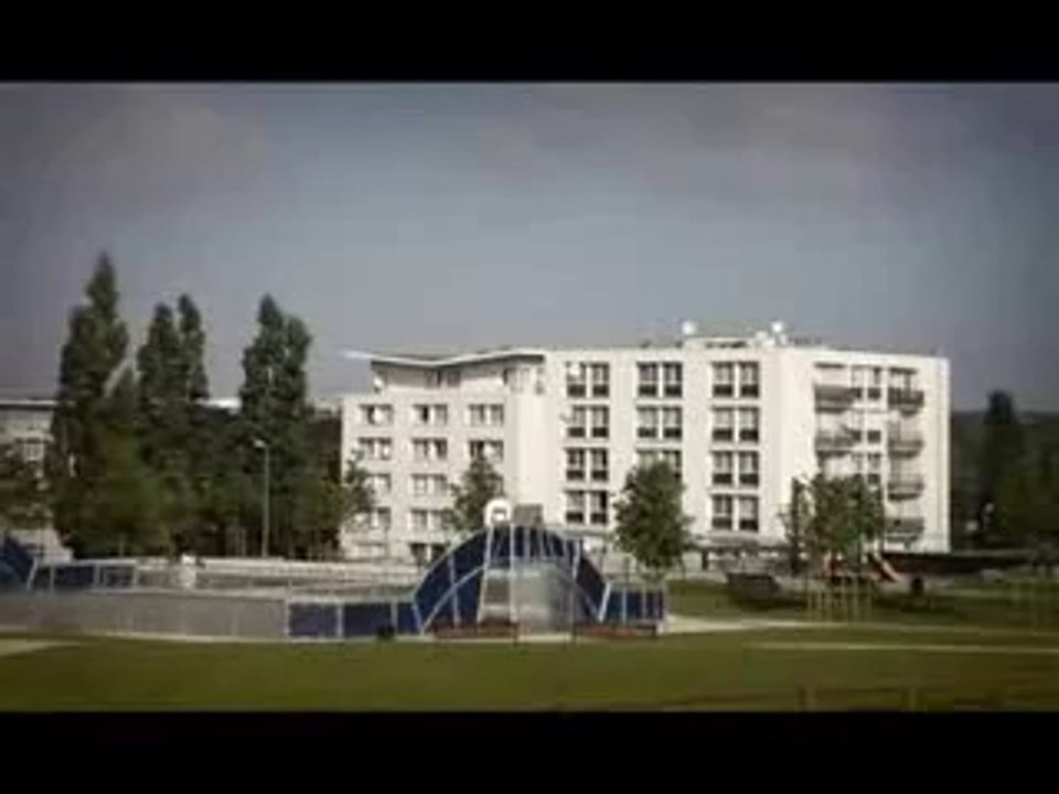 Dreux (28) : visite de la cité "Les Chamards"