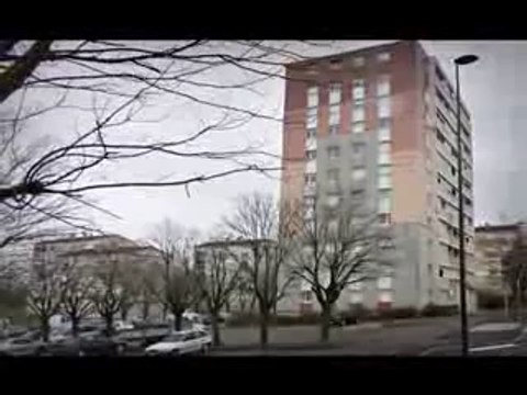 Dole (39) : visite de la cité Les Mesnils Pasteur